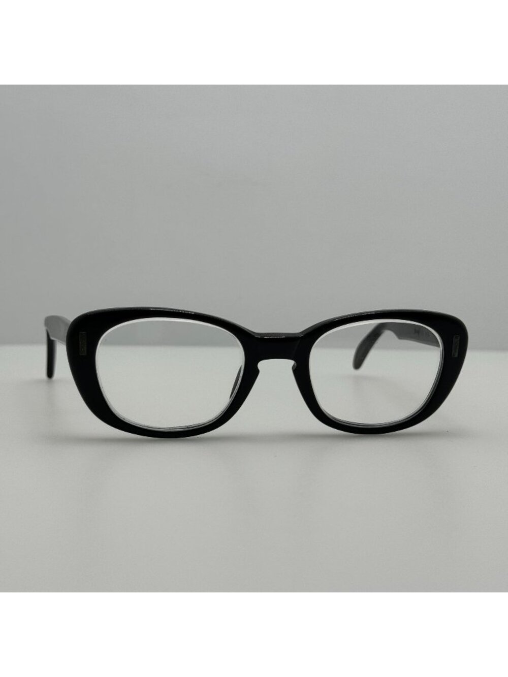 Itek 5 1/2 4 1/4 Vintage Black Eyeglasses Eye Glasses Frames 46-18